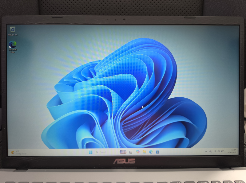 ASUS VivoBook A509JA 3