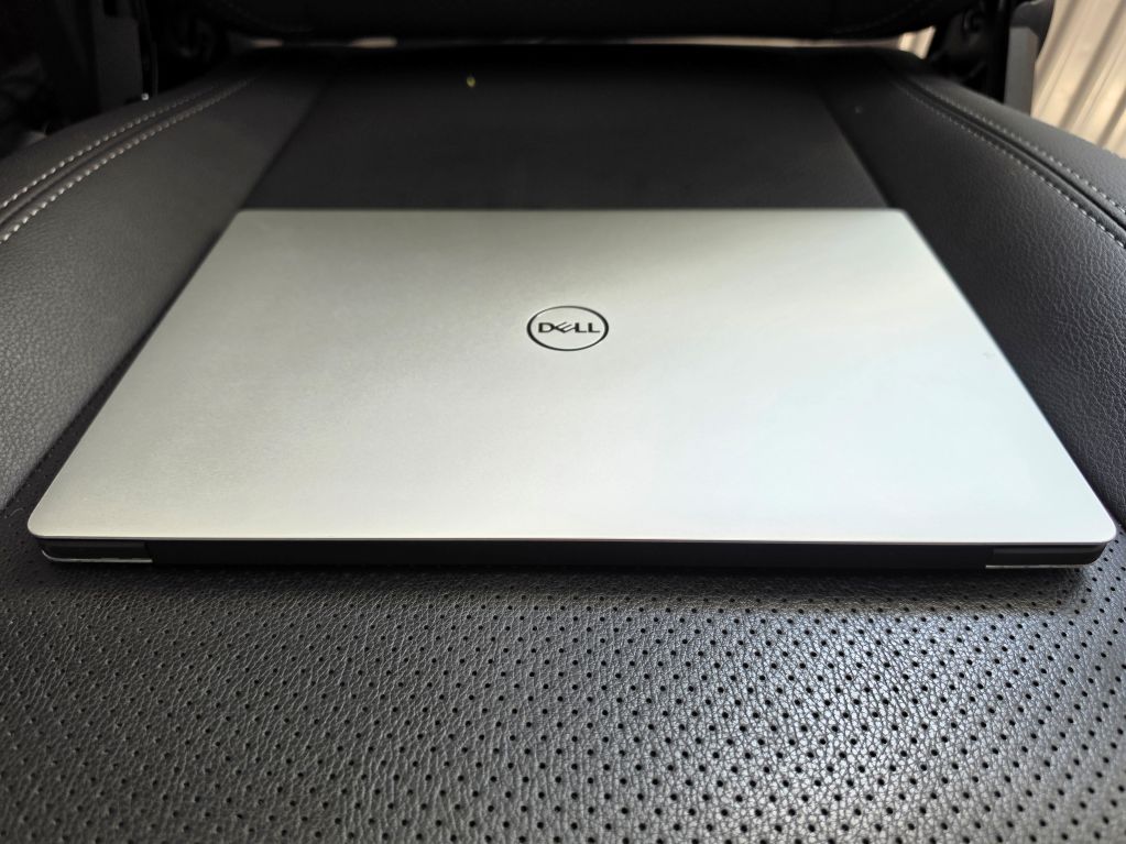 Dell XPS 13 - 9370 4