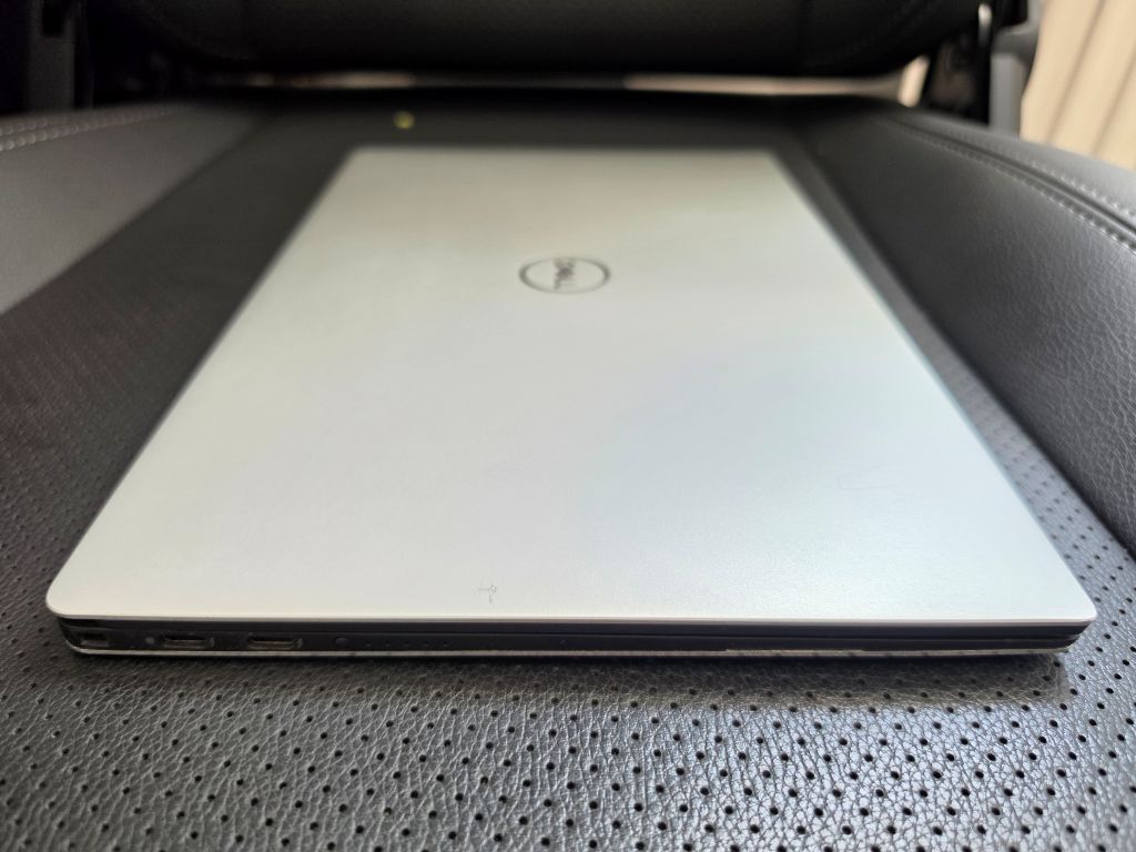 Dell XPS 13 - 9370 5